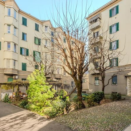 New And Functional Apartments Near The Metro Mailand Exterior foto