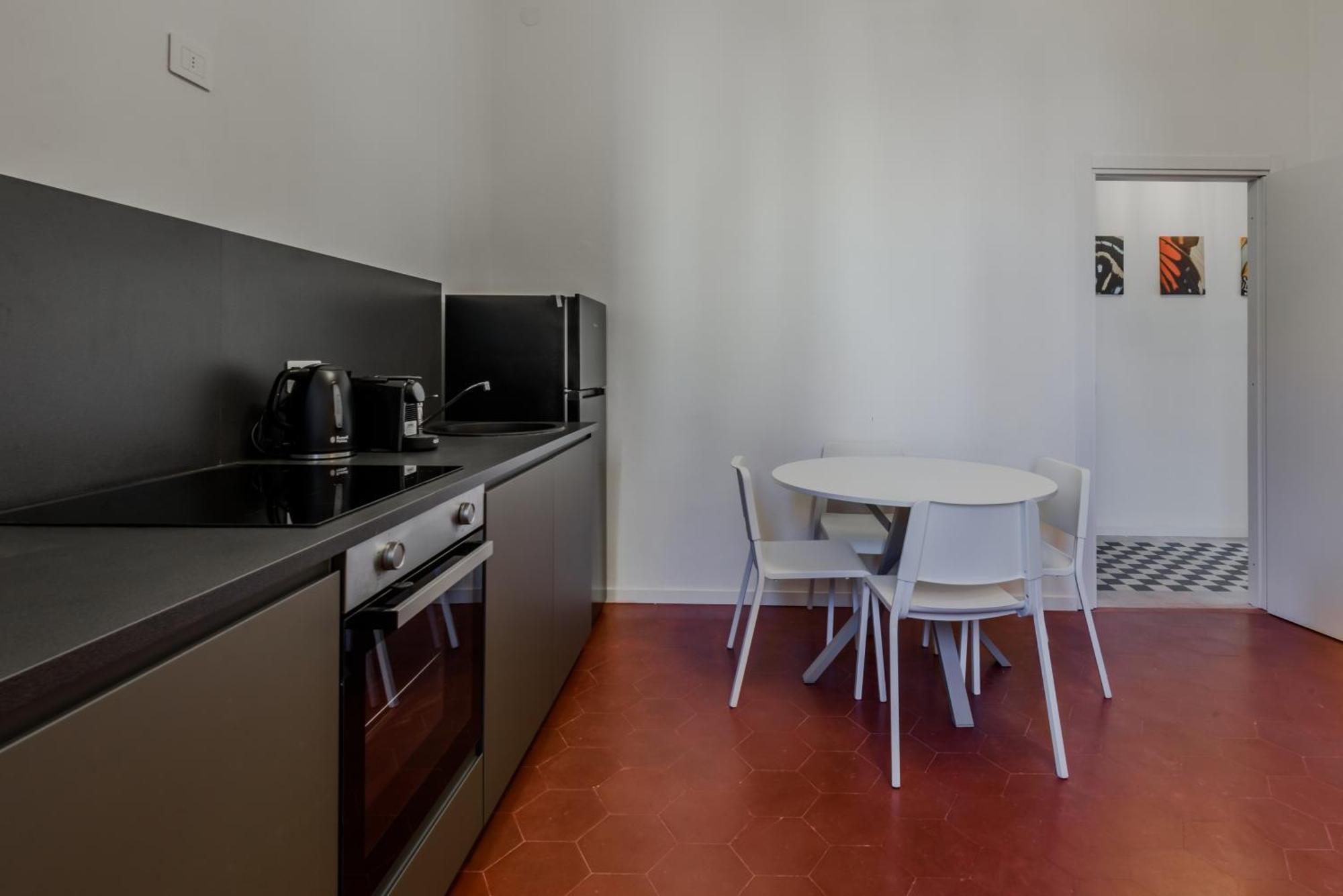 New And Functional Apartments Near The Metro Mailand Exterior foto